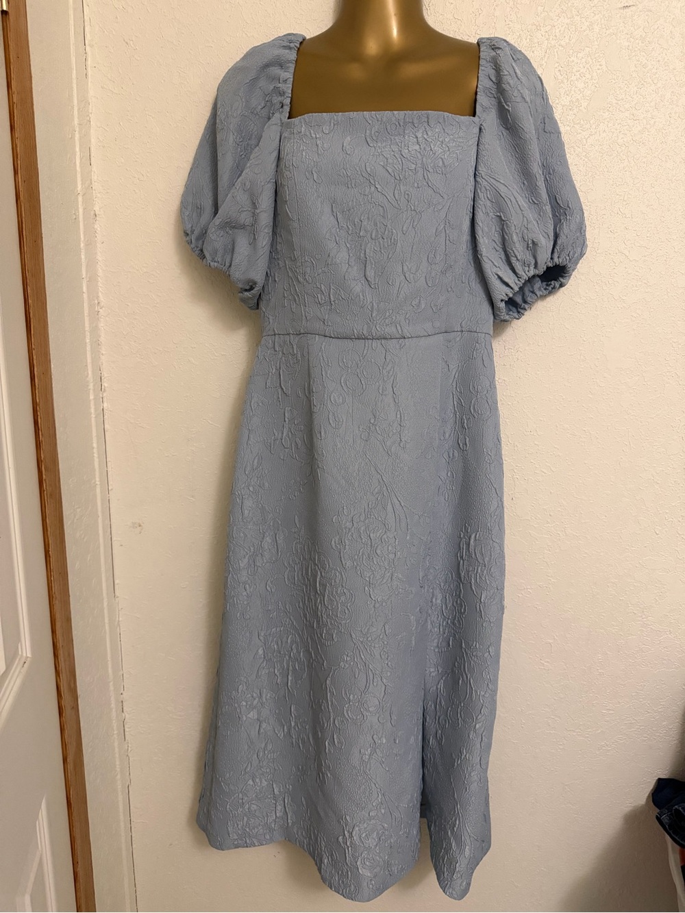 Sachin + Babi Powder Blue Puff-Sleeve Midi Dress